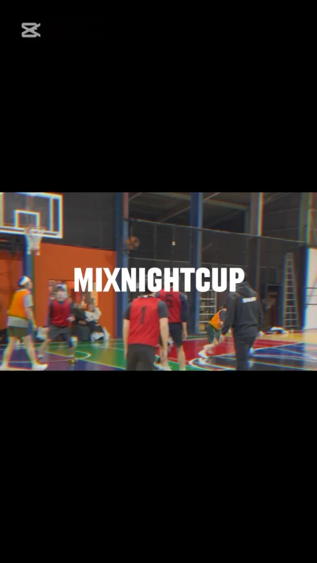 .
こんにちは❗️🏀
HOOP7東大阪店です😊✨

3/30に開催した初中級者向け大会のハイライトと
次回4/27（日）開催の初中級者向け大会お知らせです🏆🏆

ハイライト動画、是非ご覧下さい✨
次回大会もエントリー受け付けております😆👍
大会詳細、エントリー方法は
下記をチェックお願いします✨✨

楽しく、ワイワイ出来る大会となります✨
これを機にバスケ仲間を増やしましょう！！

🏆大会情報🏆

日時:4月27日(日)

時間:18:00〜21:00
※17:30~受付開始

場所:HOOP7東大阪店

優勝チームには優勝商品をご用意しています！🔥🔥

他にも入賞チームにも景品をご用意しております！👏👏

【募集要項】

［形式］
オールコート4対4
［エントリー人数］
4名〜
［参加費］
12,000円/1チーム
［募集チーム数］
8チーム

📣エントリー方法📣

①HOOP7 ホームページより
大会ページへ✔︎
②大会一覧から大会選択し
申し込みをチェック✔︎
③必須項目入力しエントリー✔︎

ご質問等ございましたら
各店舗までメールまたは
お電話にてご連絡ください。

「HOOP7東大阪店」
TEL：0729-65-6060

本日16:00~25:00まで営業中❗️
空きコートもありますので
お一人でのシューティングも
ご利用可能です😆👍

皆様のご来店お待ちしております🙇‍♂️

#hoop7 #hoop7東大阪 #hoop7堺 #バスケ #バスケットボール #バスケ好き#バスケ好きな人と繋がりたい #バスケコート #バスケ女子 #バスケ男子#basketball #レンタルコート #スクール #ミニバス #初心者バスケ #東大阪 #堺 #荒本 #深井 #大阪 #bリーグ #バスケする場所ありますか #3x3 #大会 #地域貢献 #スポーツ #4on4 #男女混合 #MIX
